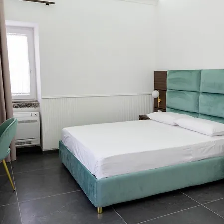 Carotenuto Palace Oda ve Kahvaltı *